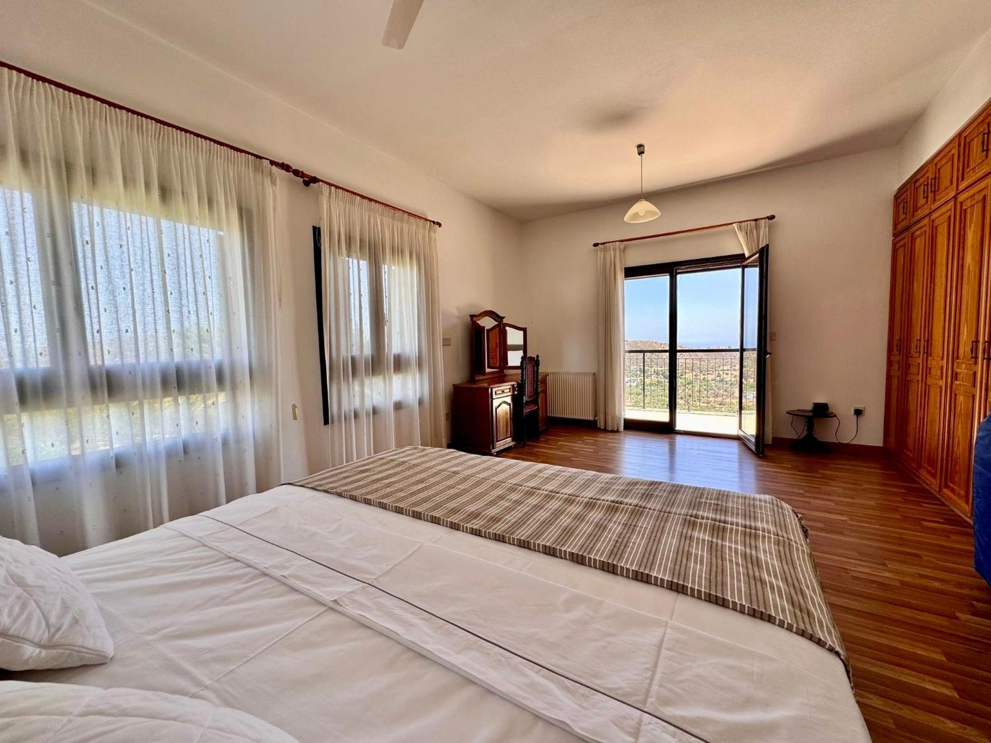 Mountain View 6 Bed Mansion With Private Padel Court, Pool & Gym Larnaca
