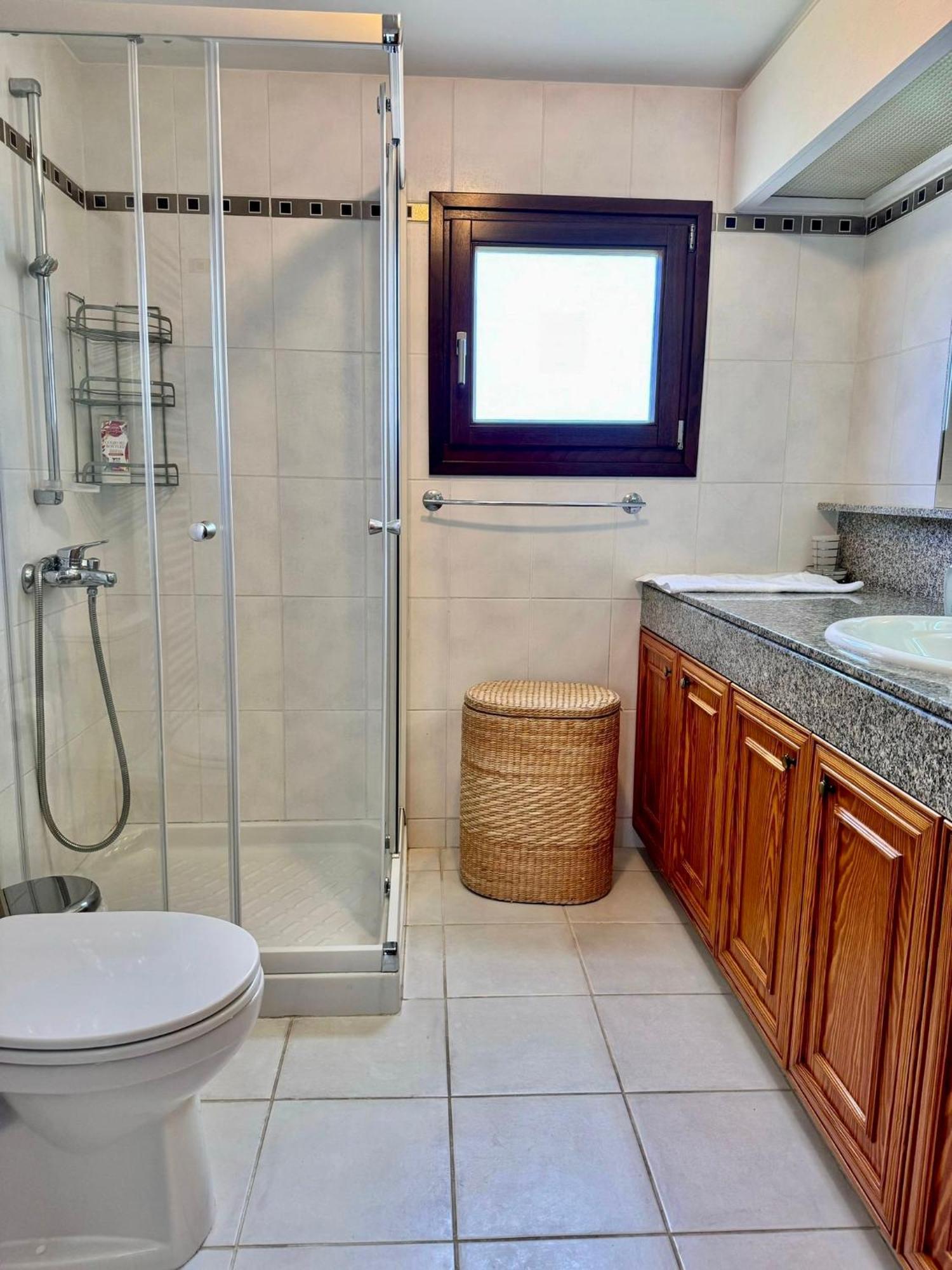 Mountain View 6 Bed Mansion With Private Padel Court, Pool & Gym Villa *